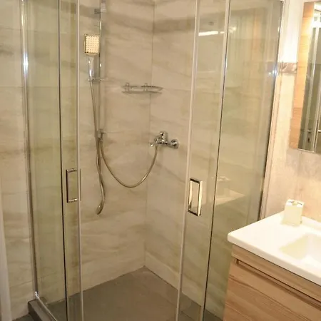 Appartement Spacious Near Acropolis With Roof Garden *