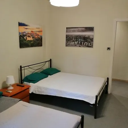 Spacious Near Acropolis With Roof Garden *