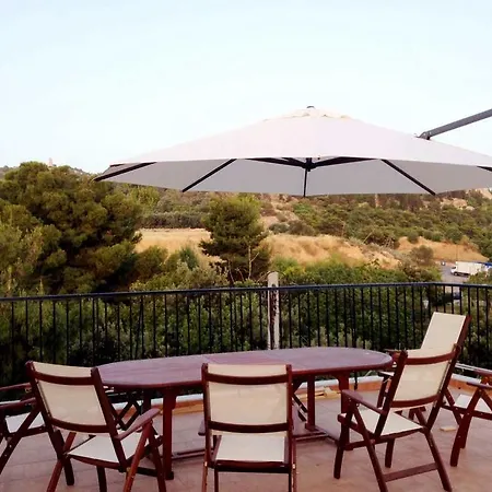 Spacious Near Acropolis With Roof Garden Appartement