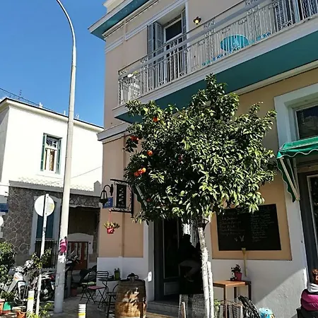 Spacious Near Acropolis With Roof Garden Appartement Athènes