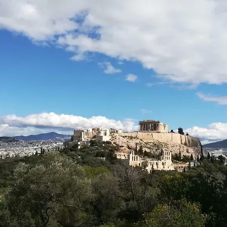 Spacious Near Acropolis With Roof Garden * Athènes