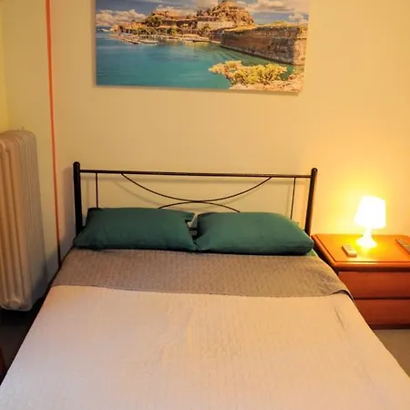 Spacious Near Acropolis With Roof Garden *