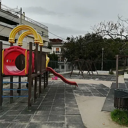Spacious Near Acropolis With Roof Garden Lägenhet