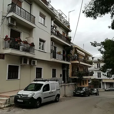 Spacious Near Acropolis With Roof Garden Lägenhet